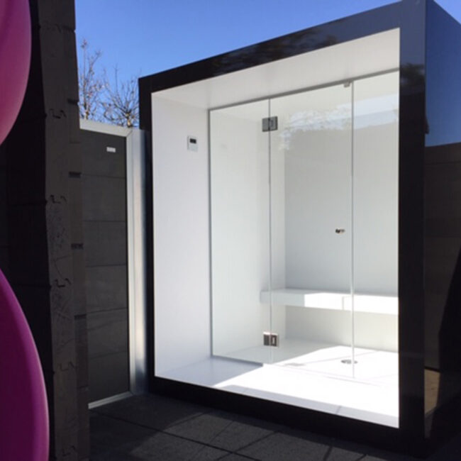 Outdoor Sauna With Aluminium Finish